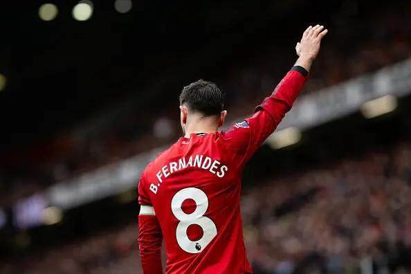 leyu乐鱼-【英超】B费超贝帅助攻纪录 曼联3比1维拉稳在前三